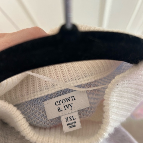 Bundle of Crown & Ivy Sweaters - Picture 3 of 9